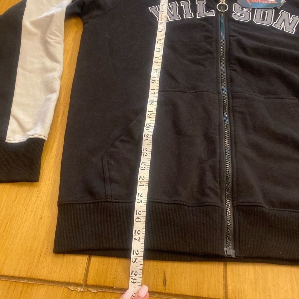 A’ja Wilson #22 WNBA Hoodie Zip Up Sweatshirt New Size Medium - Picture 7 of 14
